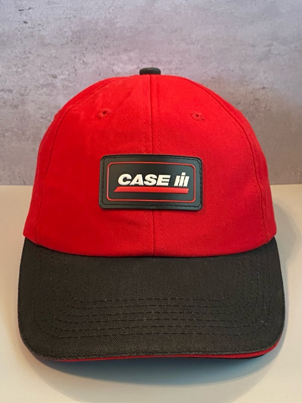 🚜CASE IH Red and Black Logo Baseball Cap